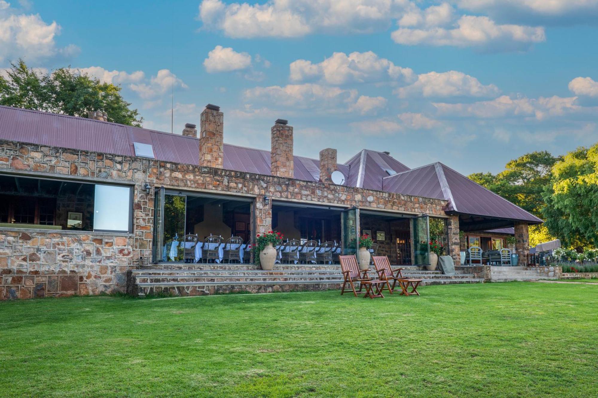 Walkersons Hotel & Spa Dullstroom Esterno foto